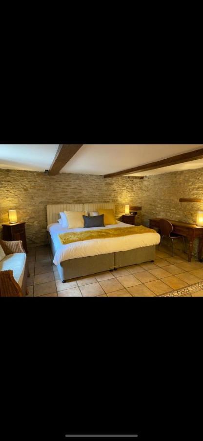 The Red Lion Hotel Cricklade Kültér fotó